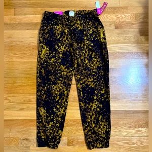 Merona Women’s Cropped Pant Size Medium